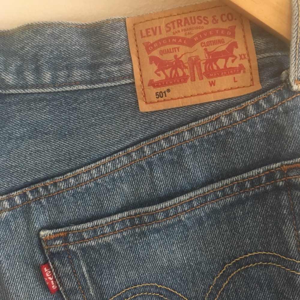 Levi’s 501 cut off shorts